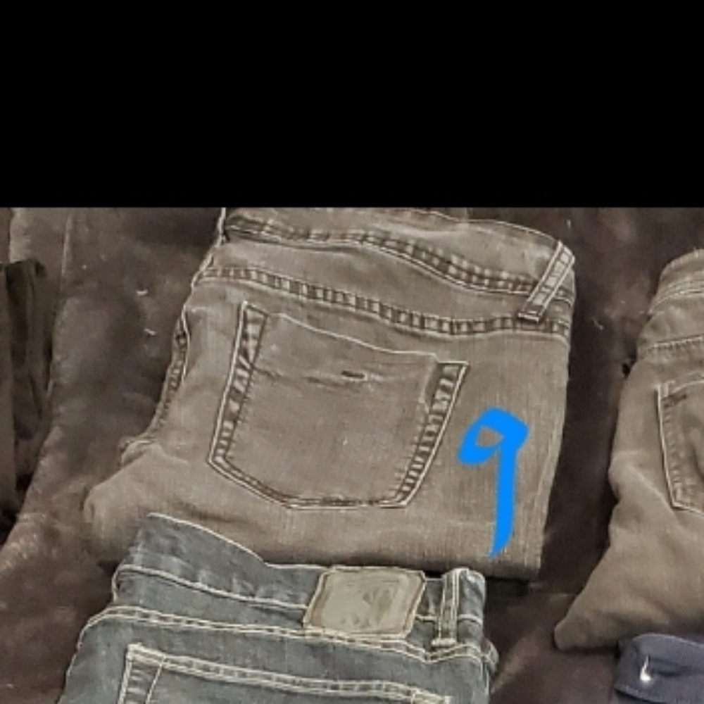 Grey jeans